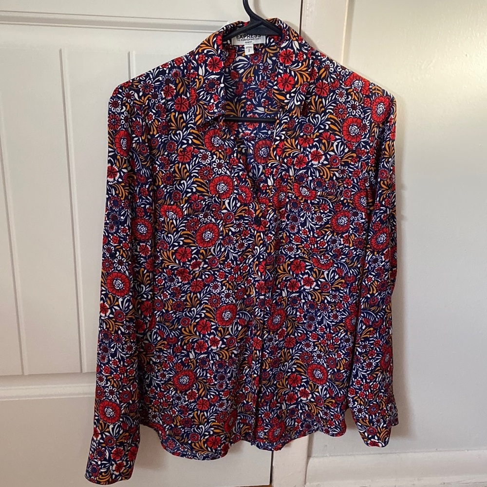 Express, long sleeve, slim fit, Portofino shirt. Excellent condition.